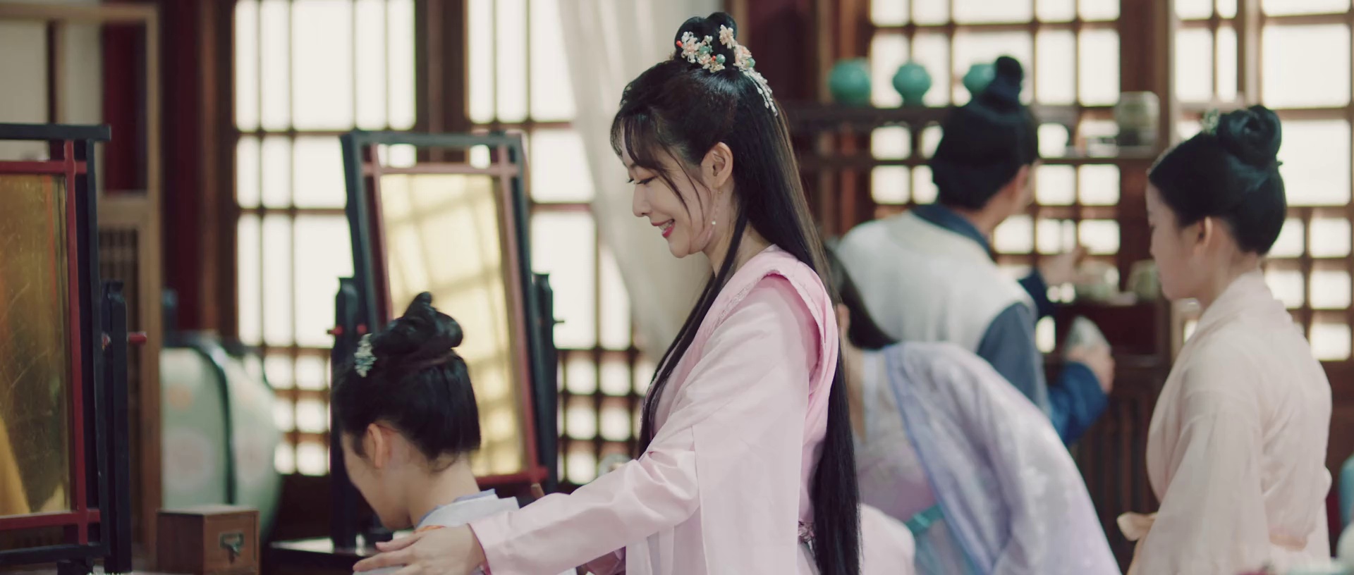 与光同尘 (2024)